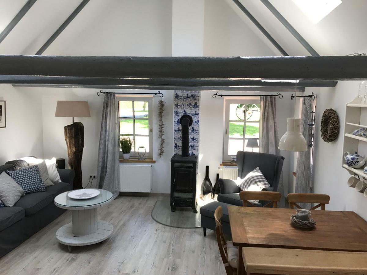 Ferienhaus Wattwurm Rysum Buitenkant foto